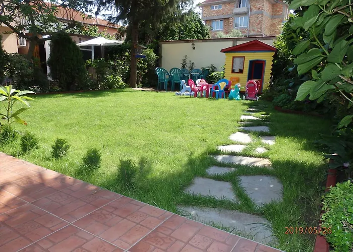 Casa de hóspedes Napoli Ravda